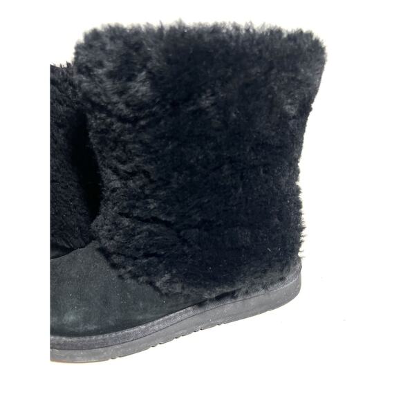 Ugg Women's EUC Black Suede Patten Fixed Shearling Cuff Boots Size 9 - Picture 2 of 5